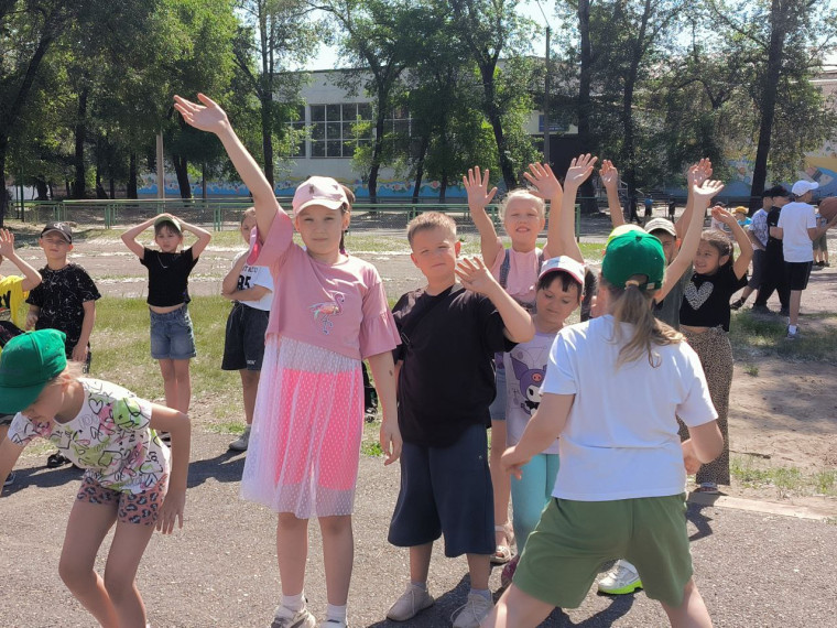Яркое лето в пришкольном лагере продолжается!.
